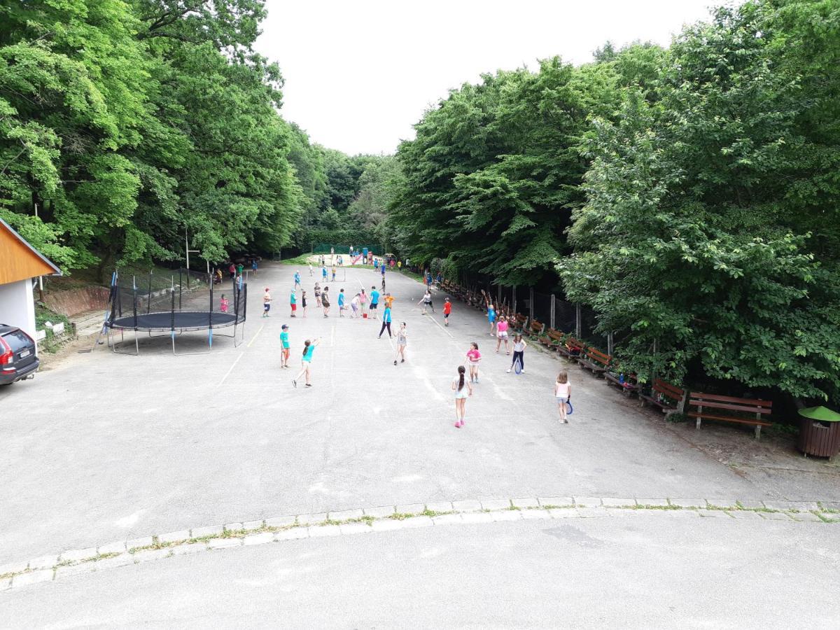 Rekreačné zariadenie Javorinka Stará Turá Esterno foto